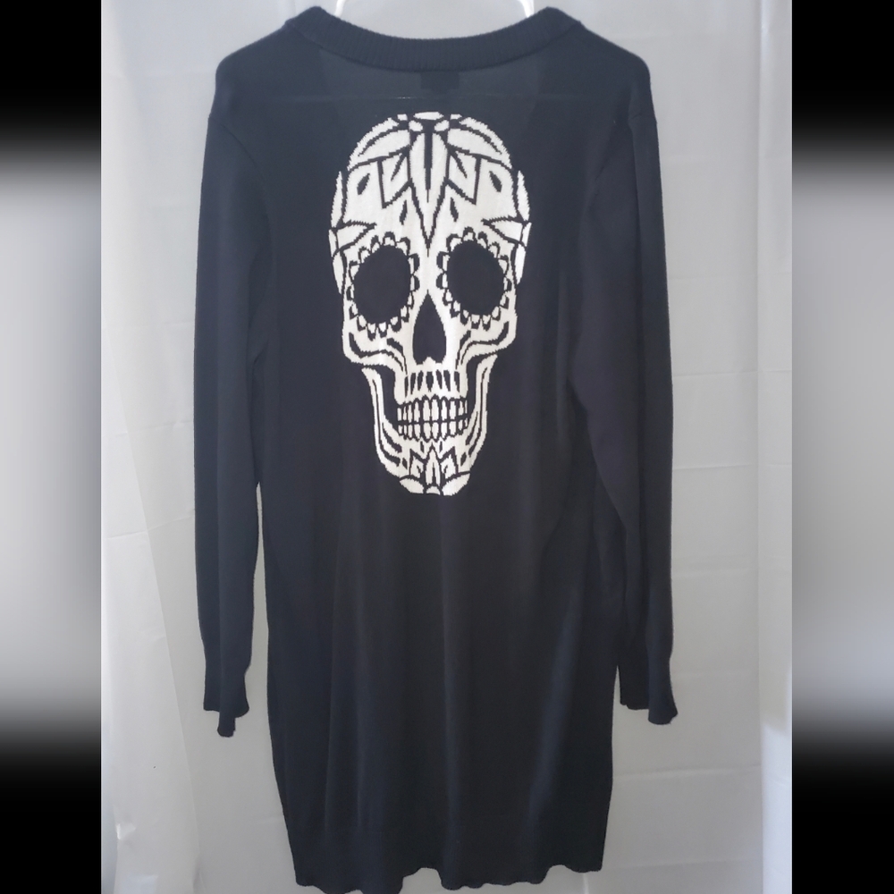 Torrid Black Sweater‎ Cardigan with Skull Design 2X EUC